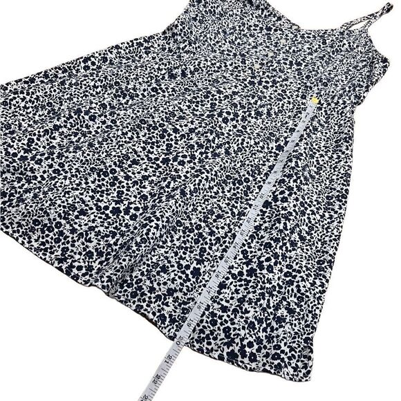 Gap Summer dress white and blue floral size medium - Picture 12 of 16